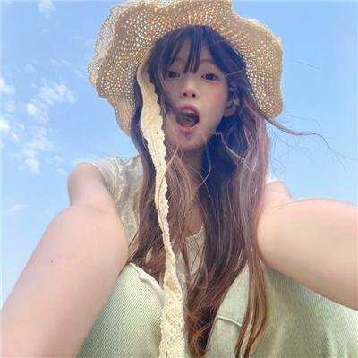 星光落在她身上